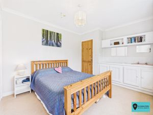 Bedroom- click for photo gallery
